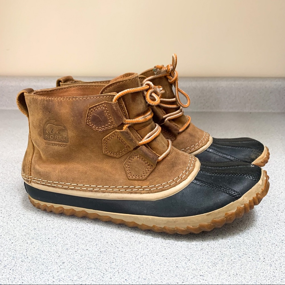 SOREL tan Out ‘N About ankle boots, 8.5.